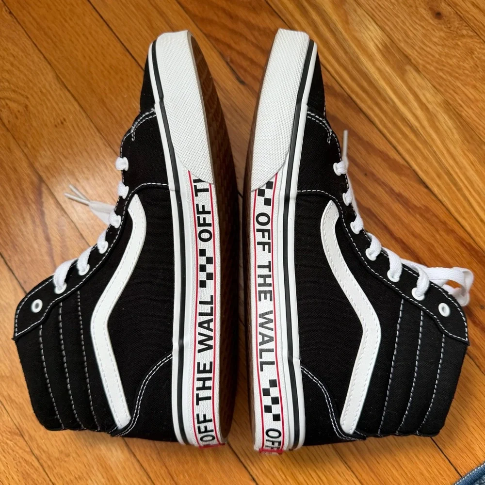 Vans Filmore Hi Off the Wall Sidewall Padded Ankle Sneakers 6 Youth, Women’s 7.5